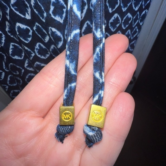 NWT Michael Kors MK Women’s Small Navy Cold Shoulder Long Sleeve Blouse Top S - Picture 6 of 14